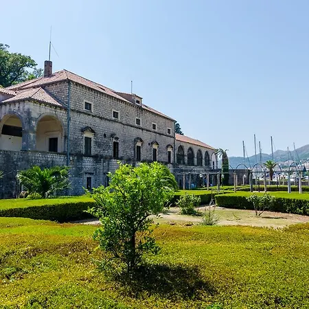 Sarita Διαμέρισμα *